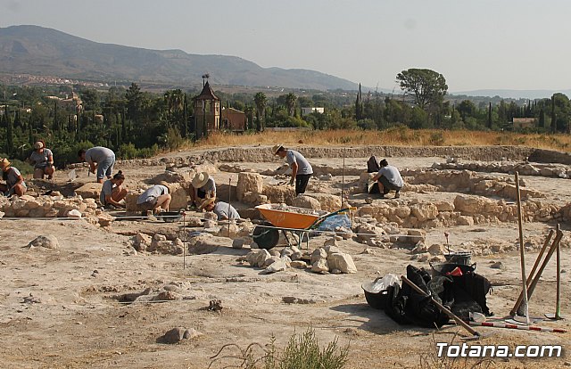 IV Campo de Trabajo Arqueolgico en el yacimiento Las Cabezuelas - 2