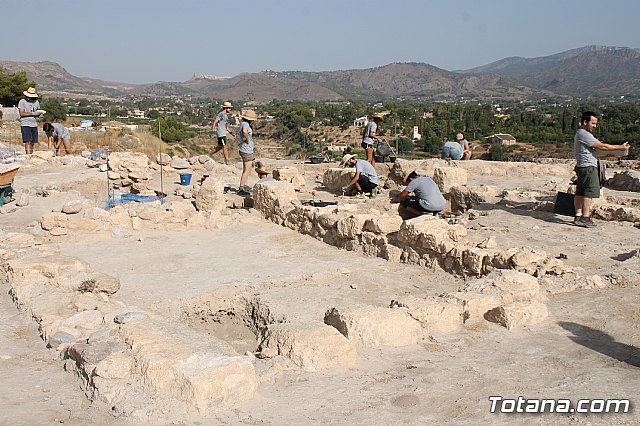 IV Campo de Trabajo Arqueolgico en el yacimiento Las Cabezuelas - 8