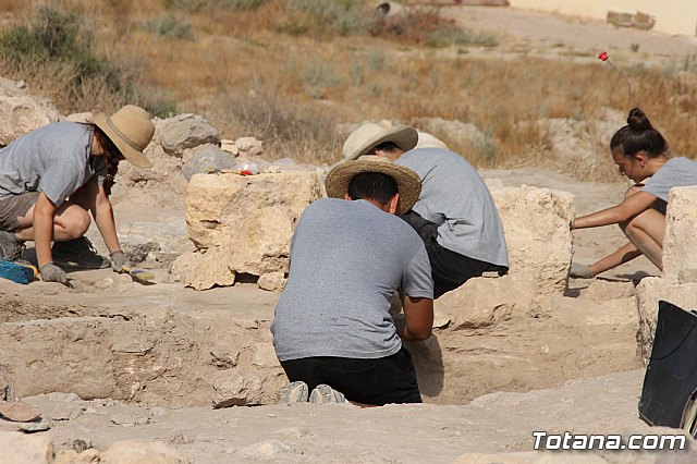 IV Campo de Trabajo Arqueolgico en el yacimiento Las Cabezuelas - 19