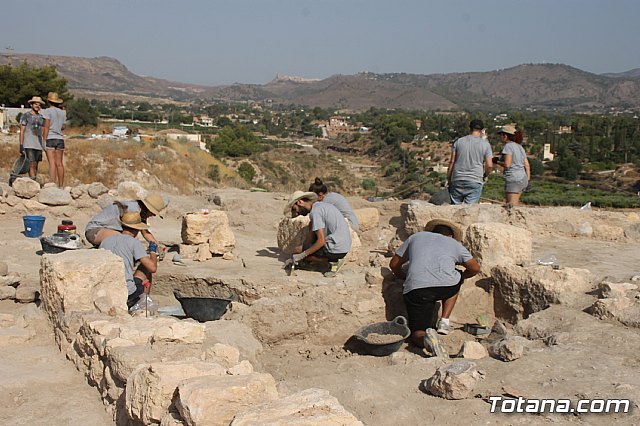 IV Campo de Trabajo Arqueolgico en el yacimiento Las Cabezuelas - 40