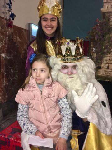La Hermandad de Jess en el Calvario y Santa Cena recibe en Ao Nuevo la visita de SSMM los Reyes Magos  - 23