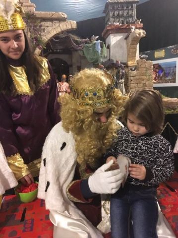 La Hermandad de Jess en el Calvario y Santa Cena recibe en Ao Nuevo la visita de SSMM los Reyes Magos  - 50