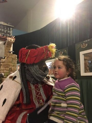 La Hermandad de Jess en el Calvario y Santa Cena recibe en Ao Nuevo la visita de SSMM los Reyes Magos  - 67