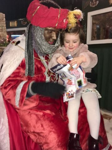 La Hermandad de Jess en el Calvario y Santa Cena recibe en Ao Nuevo la visita de SSMM los Reyes Magos  - 70