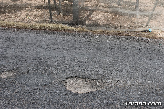 Denuncian el estado calamitoso del camino de los Yesares, en la diputacin de Mort - 9