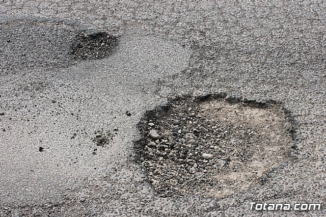 Denuncian el estado calamitoso del camino de los Yesares, en la diputacin de Mort - 15