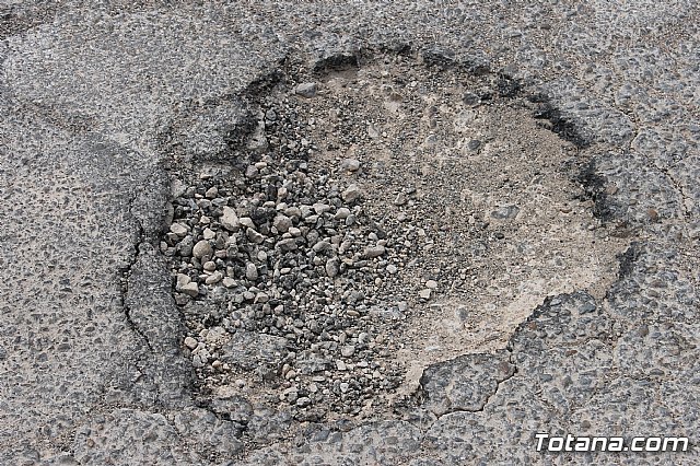 Denuncian el estado calamitoso del camino de los Yesares, en la diputacin de Mort - 20