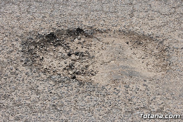 Denuncian el estado calamitoso del camino de los Yesares, en la diputacin de Mort - 21