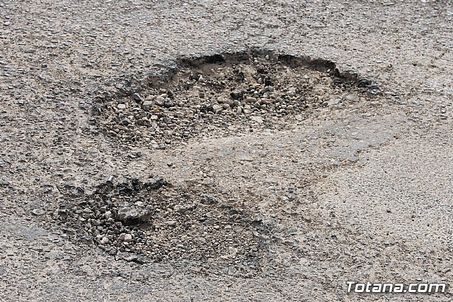 Denuncian el estado calamitoso del camino de los Yesares, en la diputacin de Mort - 25