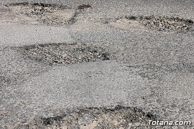 Denuncian el estado calamitoso del camino de los Yesares, en la diputacin de Mort - 33