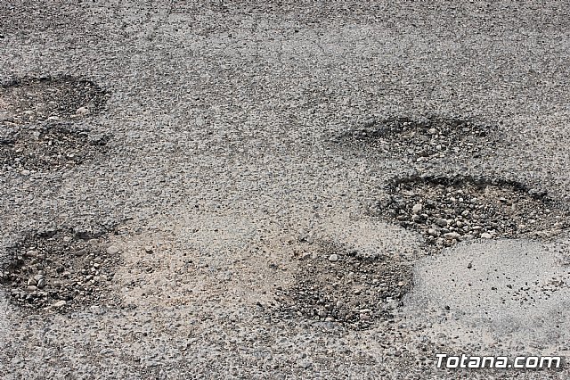 Denuncian el estado calamitoso del camino de los Yesares, en la diputacin de Mort - 35