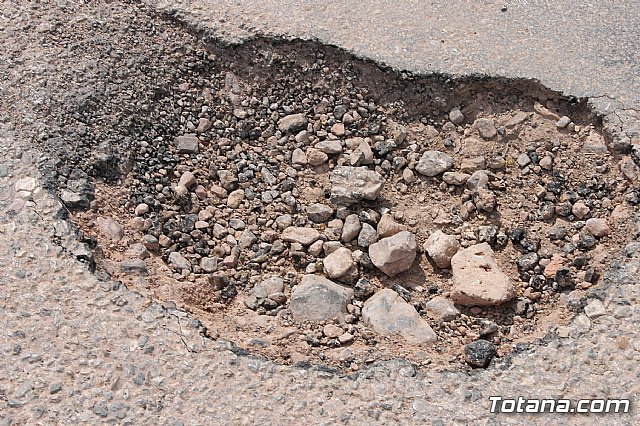 Denuncian el estado calamitoso del camino de los Yesares, en la diputacin de Mort - 51