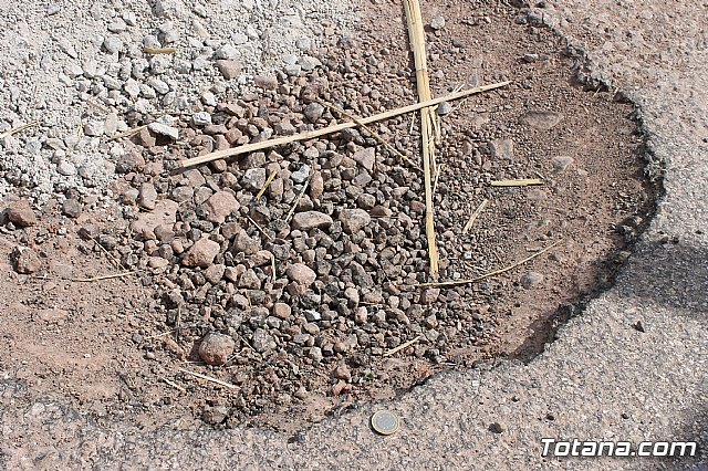 Denuncian el estado calamitoso del camino de los Yesares, en la diputacin de Mort - 62