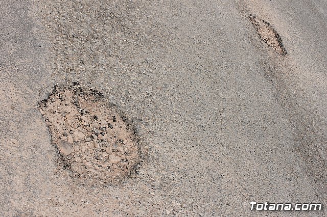 Denuncian el estado calamitoso del camino de los Yesares, en la diputacin de Mort - 63