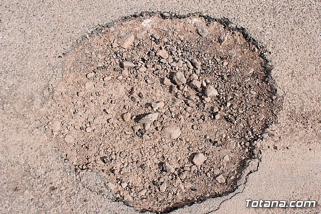 Denuncian el estado calamitoso del camino de los Yesares, en la diputacin de Mort - 70