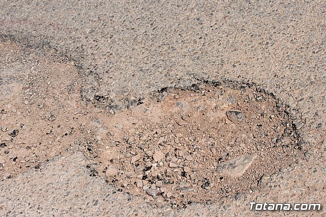 Denuncian el estado calamitoso del camino de los Yesares, en la diputacin de Mort - 72