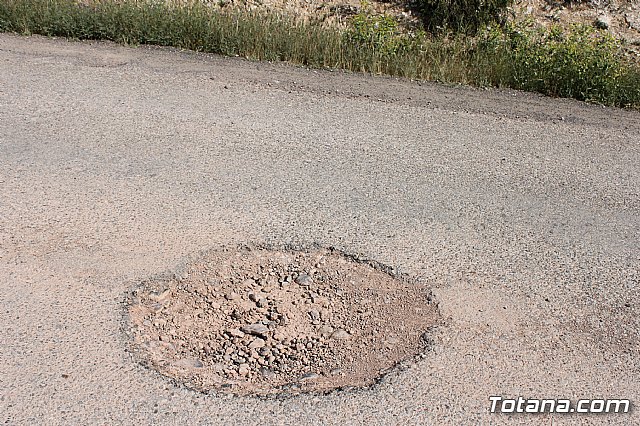 Denuncian el estado calamitoso del camino de los Yesares, en la diputacin de Mort - 76