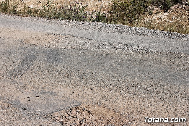 Denuncian el estado calamitoso del camino de los Yesares, en la diputacin de Mort - 81