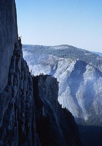 Se cumplen 30 aos de la escalada  de tres jvenes totaneros  al 