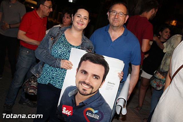 Pegada de carteles - Elecciones Generales 26J - 27