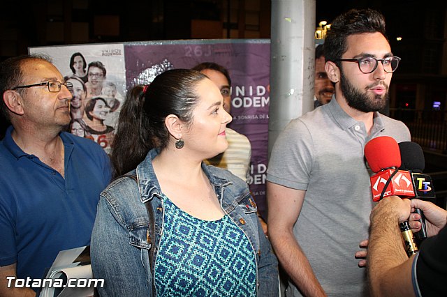 Pegada de carteles - Elecciones Generales 26J - 46