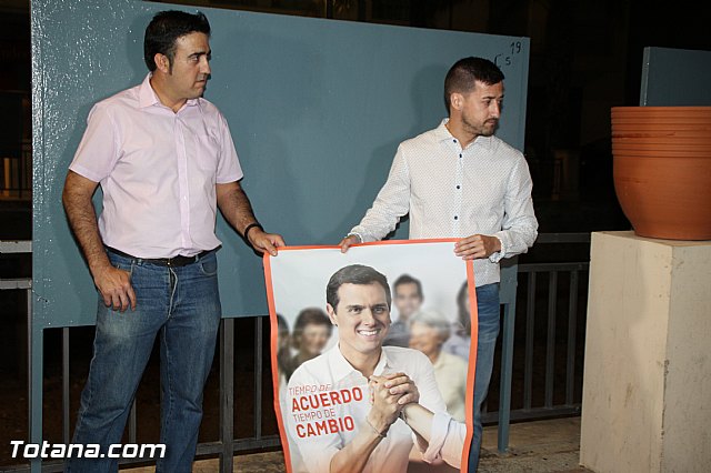 Pegada de carteles - Elecciones Generales 26J - 60