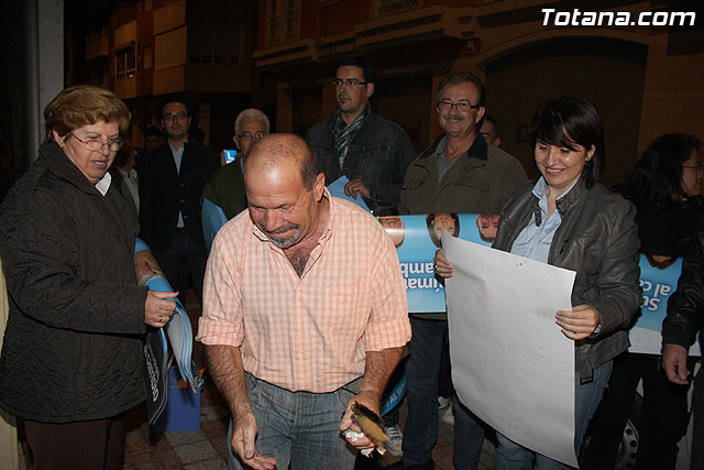 Pegada de carteles. Elecciones generales 20N - 7