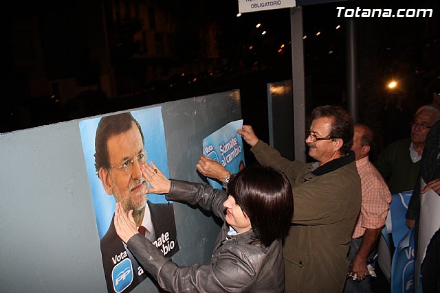 Pegada de carteles. Elecciones generales 20N - 22