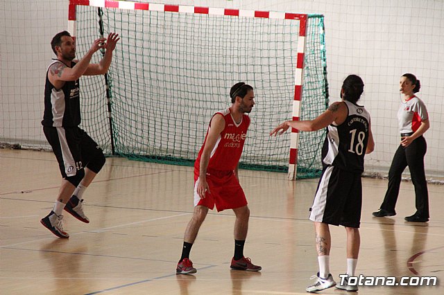 El CB Totana disput el primer partido de playoff por el ascenso a la Liga EBA (73-81) - 65