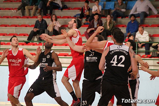 El CB Totana disput el primer partido de playoff por el ascenso a la Liga EBA (73-81) - 104
