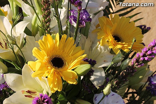 Misa en el Cementerio 