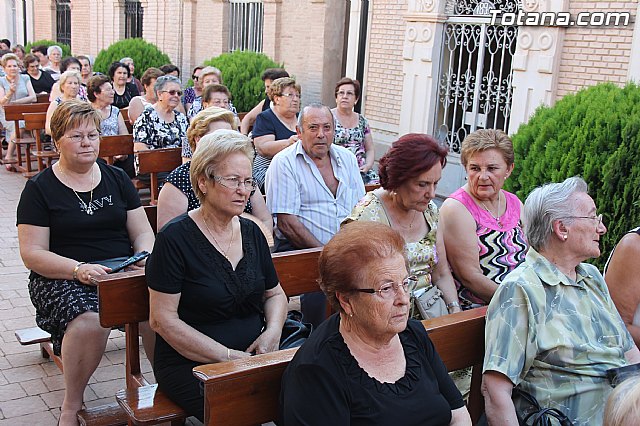 Misa en el Cementerio 