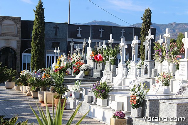 Da de los Fieles Difuntos - 143