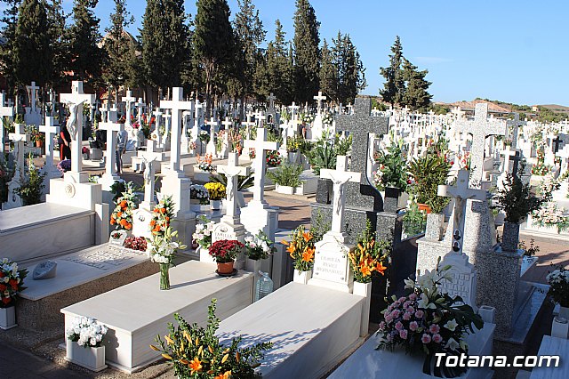 Da de los Fieles Difuntos - 181