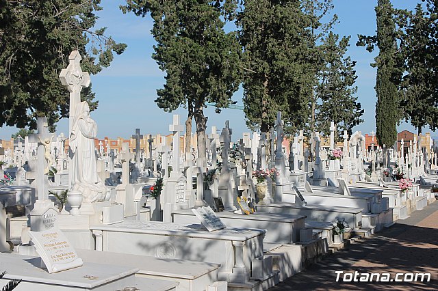 Día de la madre 2020 en el Cementerio Municipal - 1 Día de la madre 2020 en el Cementerio Municipal - 1