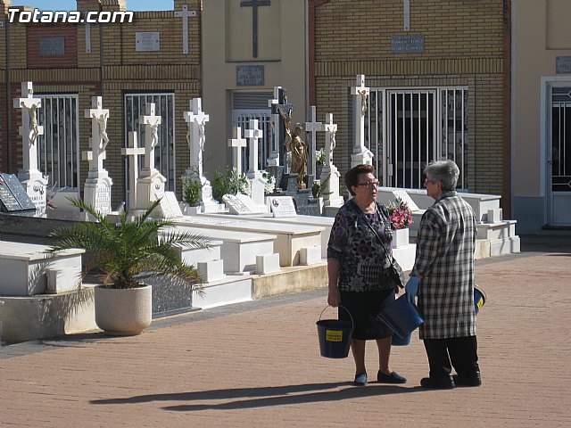 El ayuntamiento pone a punto el cementerio municipal 
