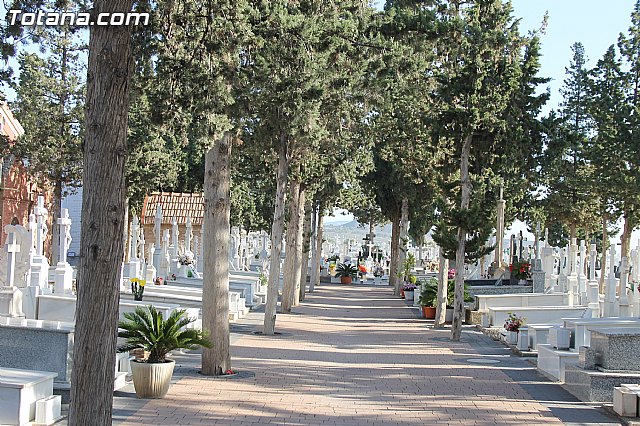 Visita al Cementerio Municipal 