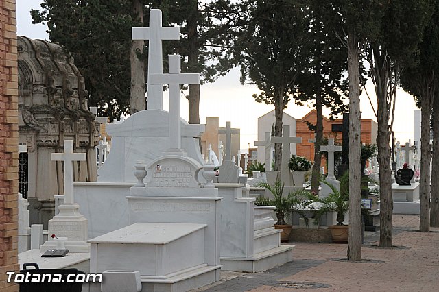 Visita al cementerio municipal - 2016 - 5