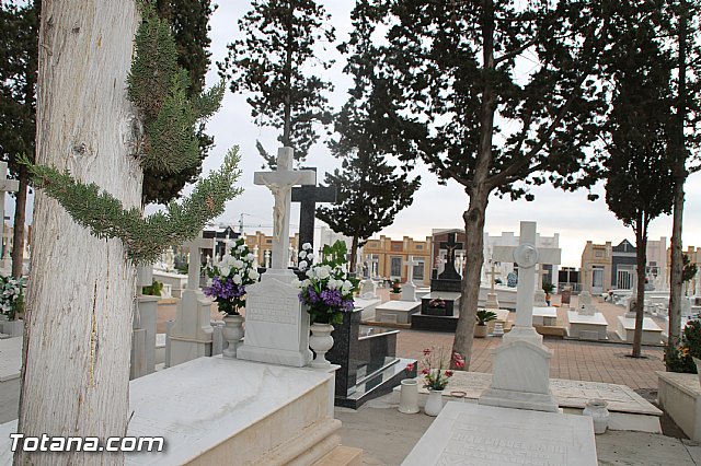 Visita al cementerio municipal - 2016 - 20