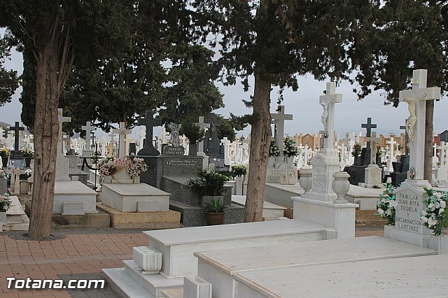 Visita al cementerio municipal - 2016 - 21