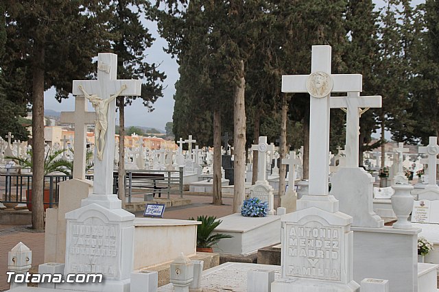 Visita al cementerio municipal - 2016 - 24