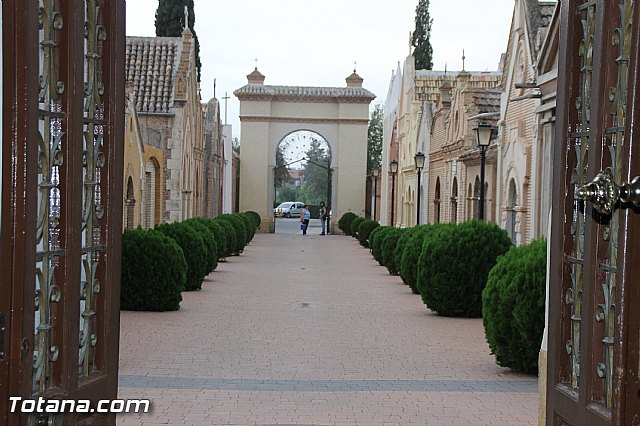 Visita al cementerio municipal - 2016 - 37