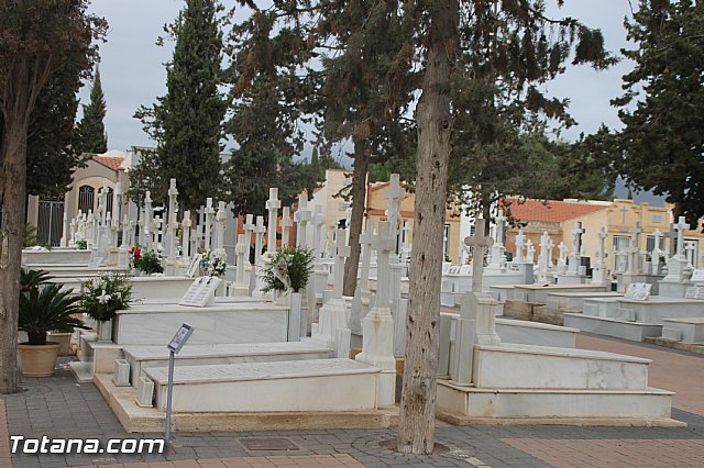 Visita al cementerio municipal - 2016 - 39