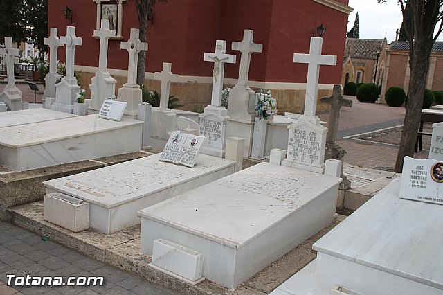 Visita al cementerio municipal - 2016 - 41