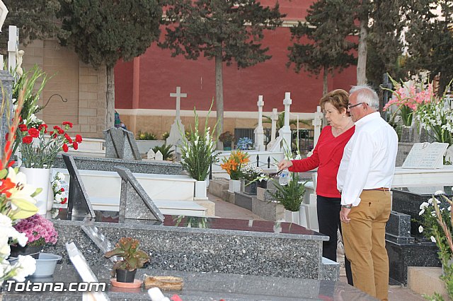 Cementerio. Das previos a Todos los Santos - 38