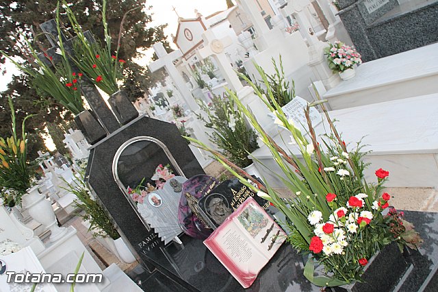 Cementerio. Das previos a Todos los Santos - 72