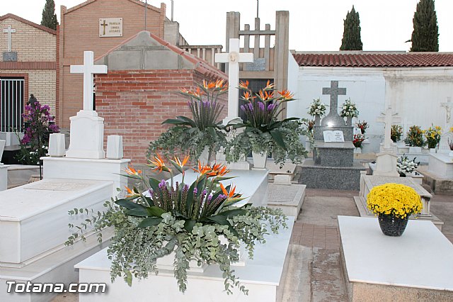Cementerio. Das previos a Todos los Santos - 87