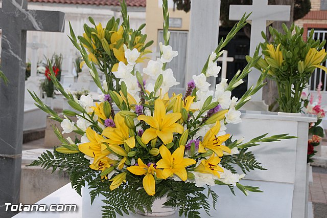 Cementerio. Das previos a Todos los Santos - 89