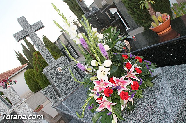 Cementerio. Das previos a Todos los Santos - 107