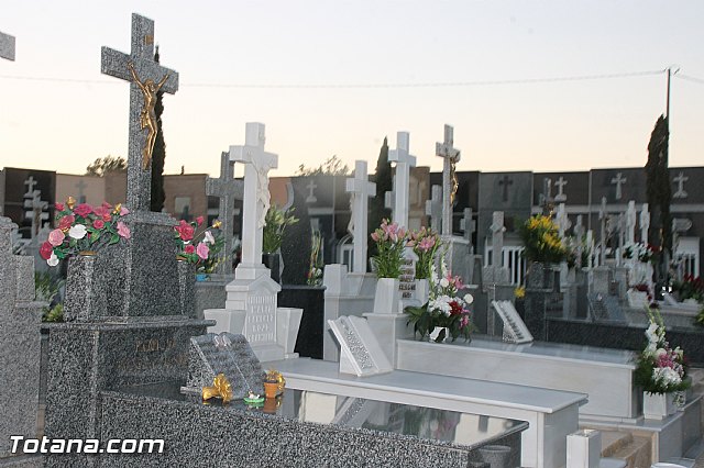 Cementerio. Das previos a Todos los Santos - 109